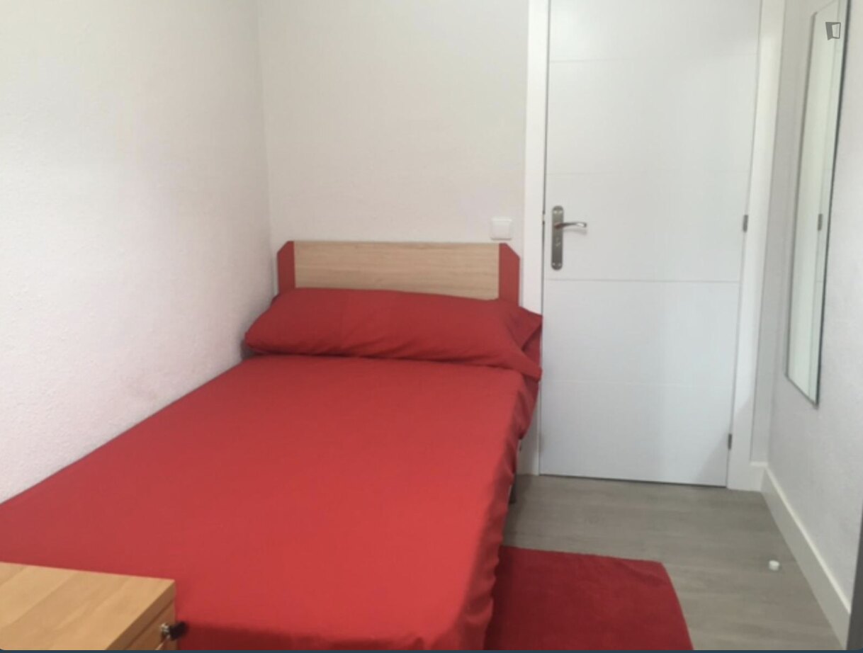 Reforma de dormitorio en el proyecto Nardo: antes