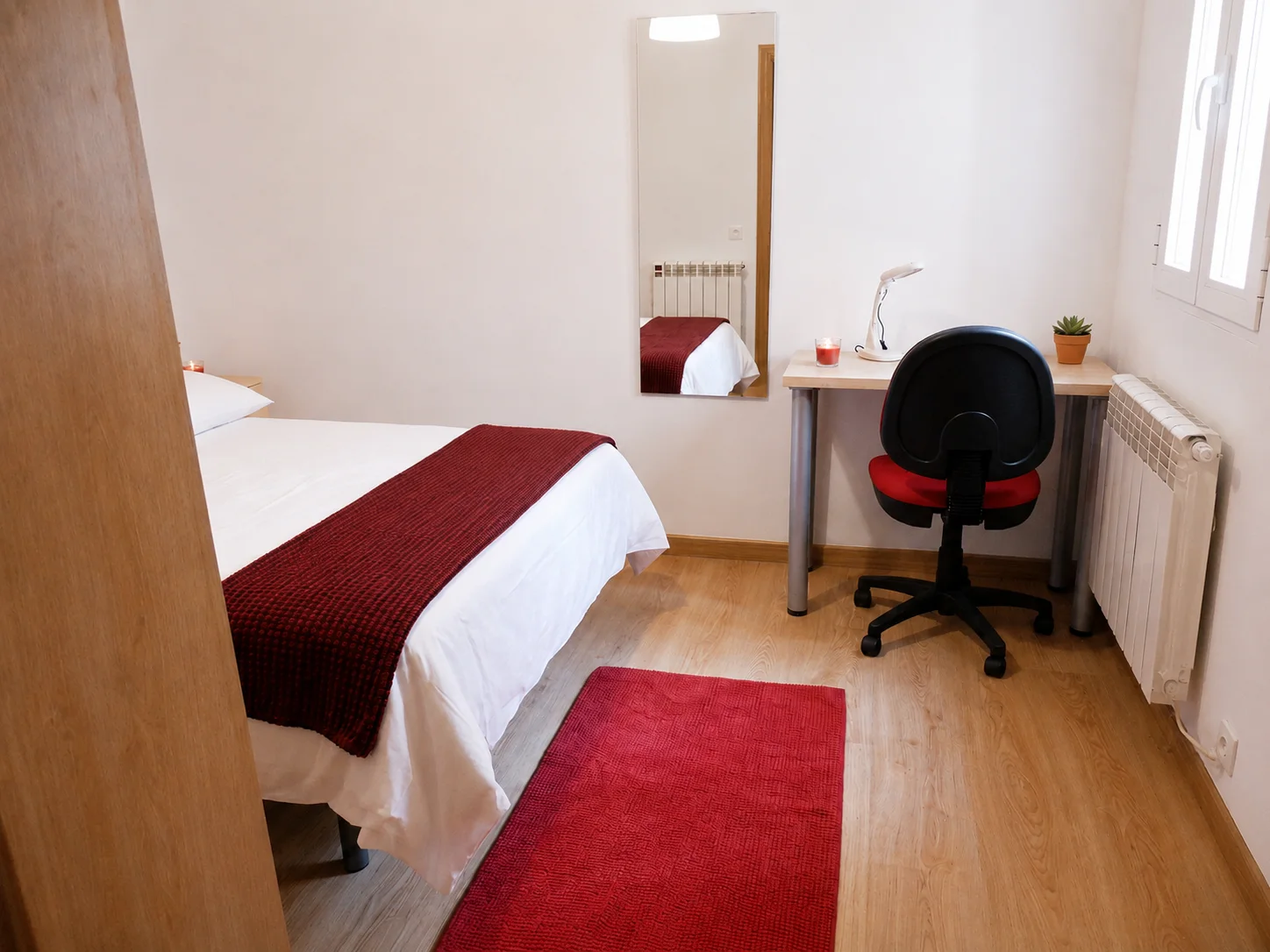 4VH4 · Room 4 · photo 1