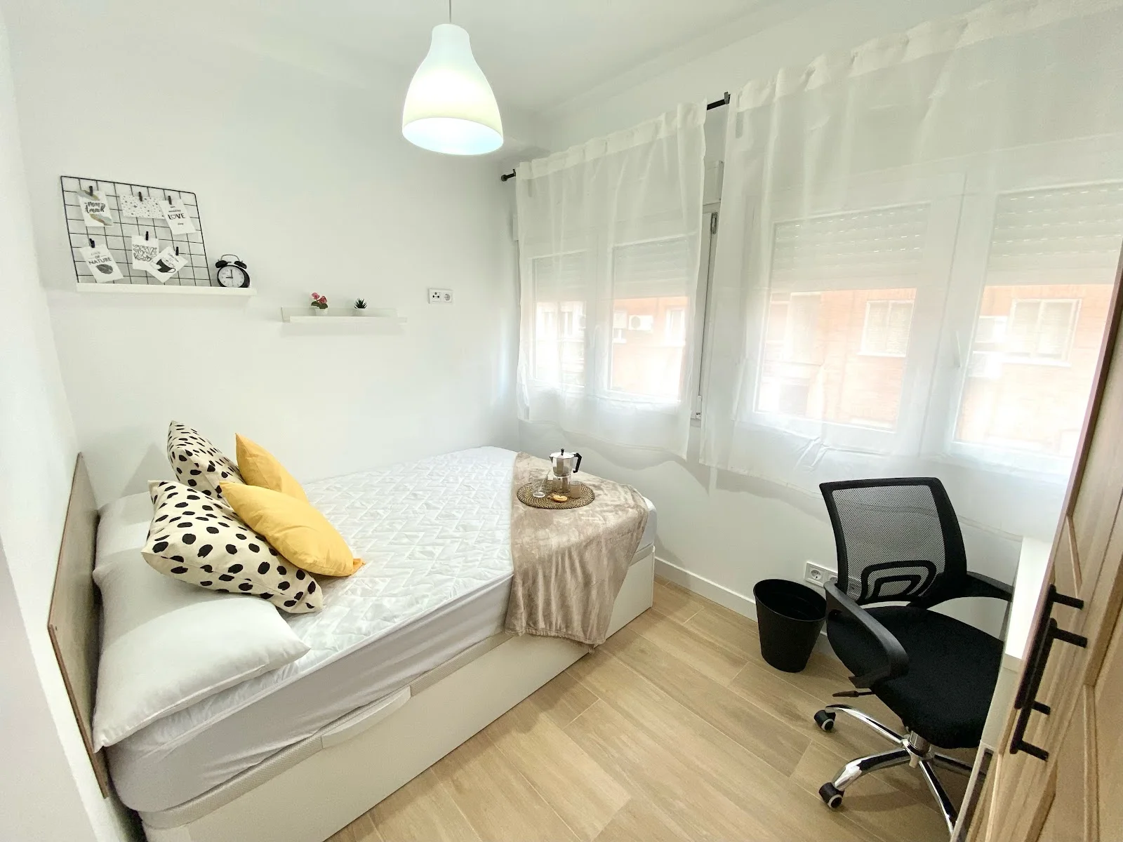 2VH1 · Room 1 · photo 1