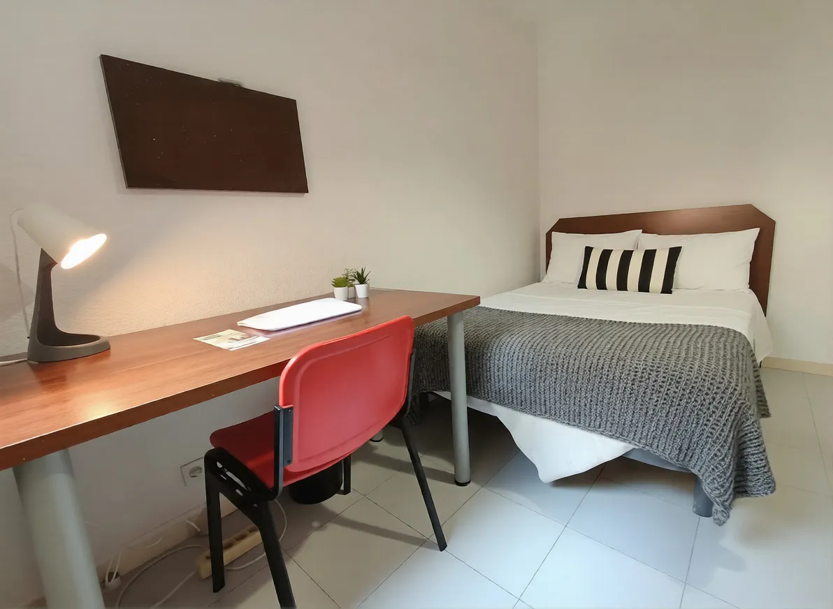 24VH4 · Room 4 · photo 1