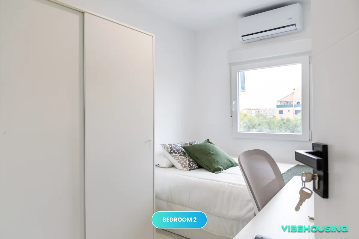 28VH2 · Room 2 · photo 1